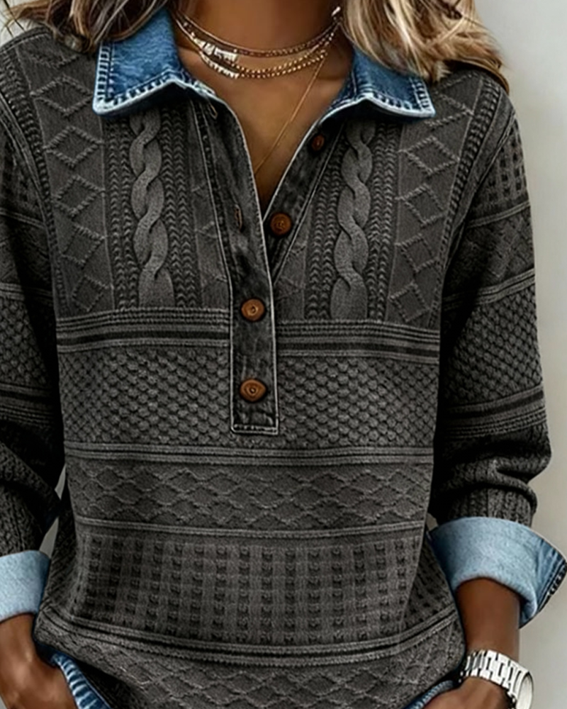 Loryn sweatshirt in grey, detail of collar and contrast cuffs