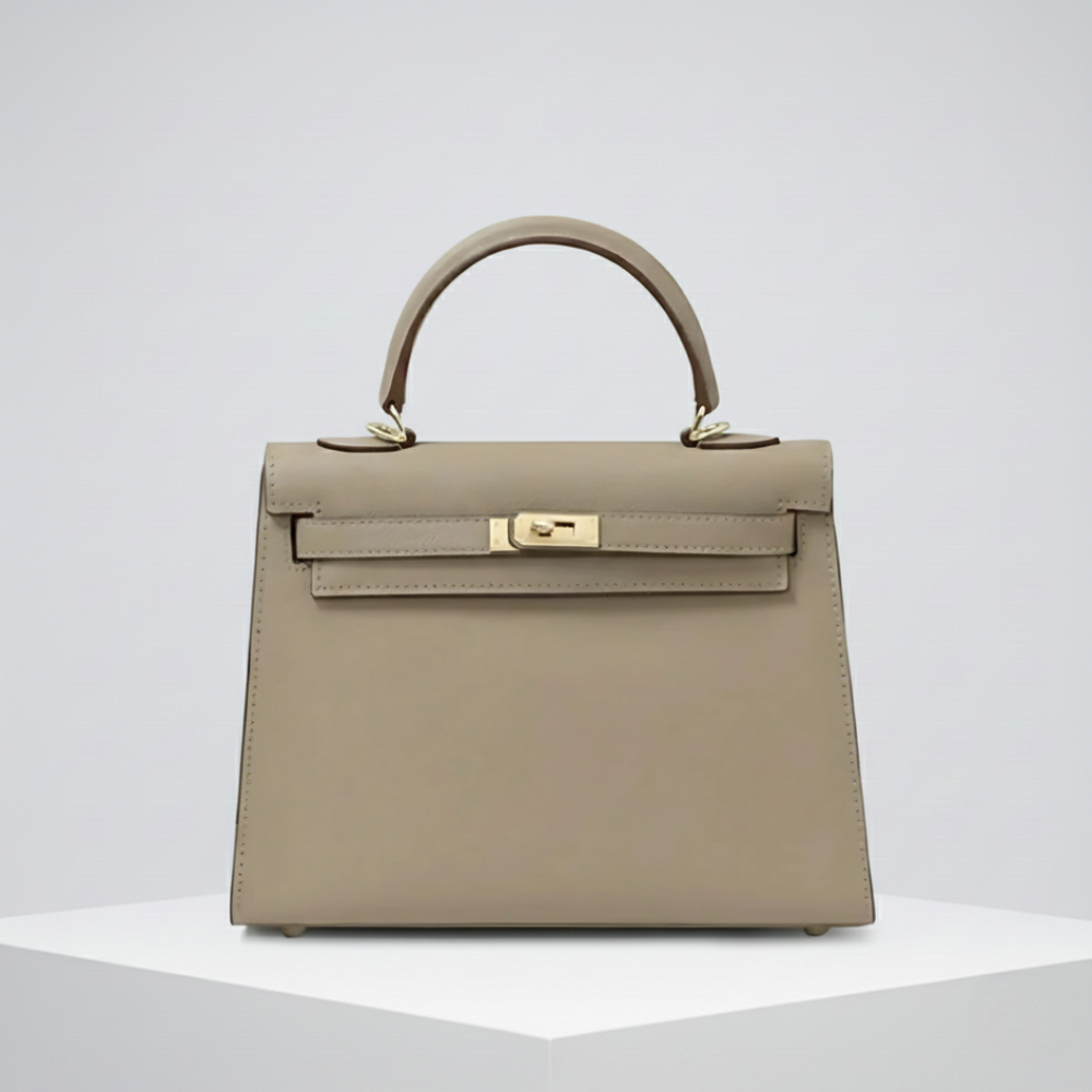 Cœur de Paris structured handbag in khaki, front view