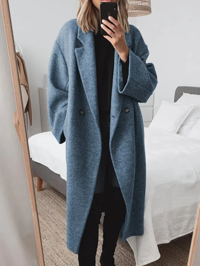 Daphira long oversized coat in blue, mirror full-length view