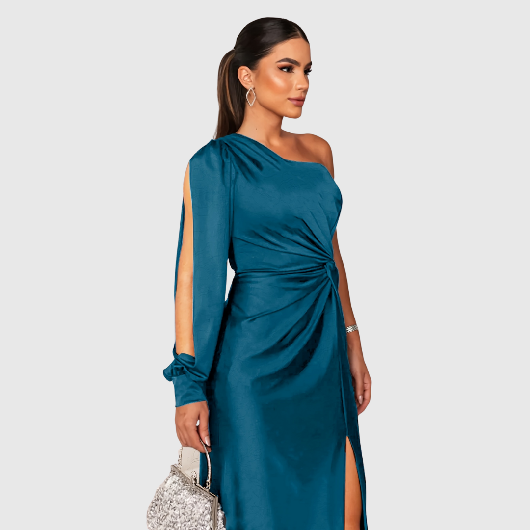 Charlotta evening gown in blue, close-up of twist waist and split sleeve