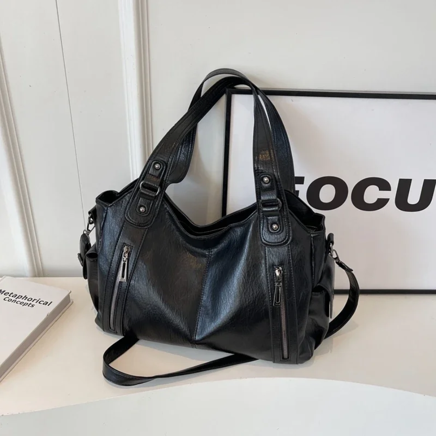 CASUAL SHOULDER BAG
