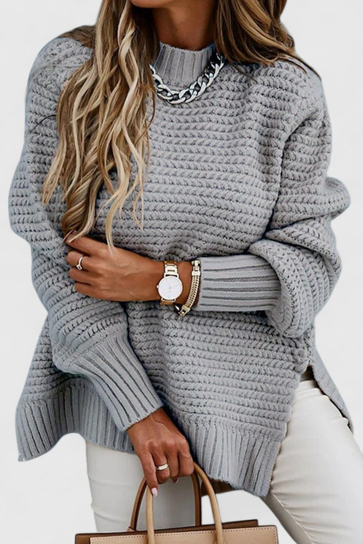 Kalyzziah chunky knit sweater in grey, close-up of knit texture