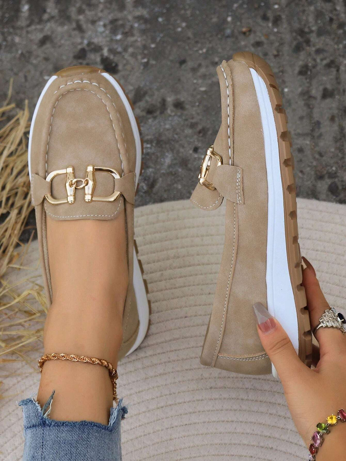 Juliet flat loafers in khaki, top and sole detail