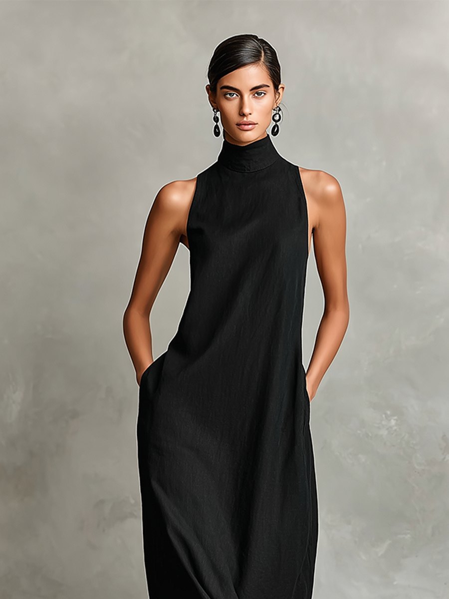 Chrissy maxi dress in black, close-up of high folded collar