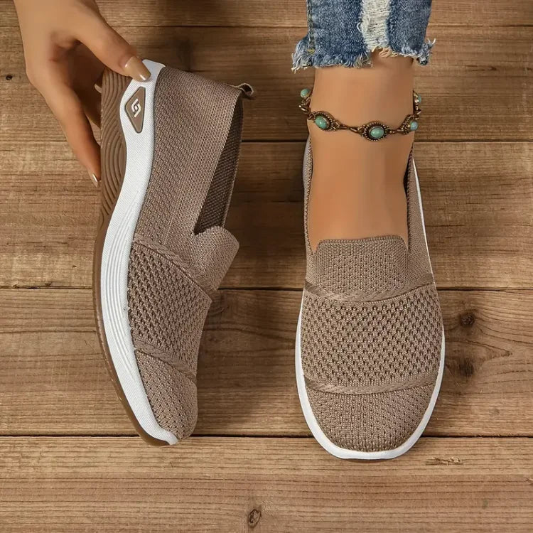 Azalea slip-on sneakers in khaki, close-up of sole and logo tab