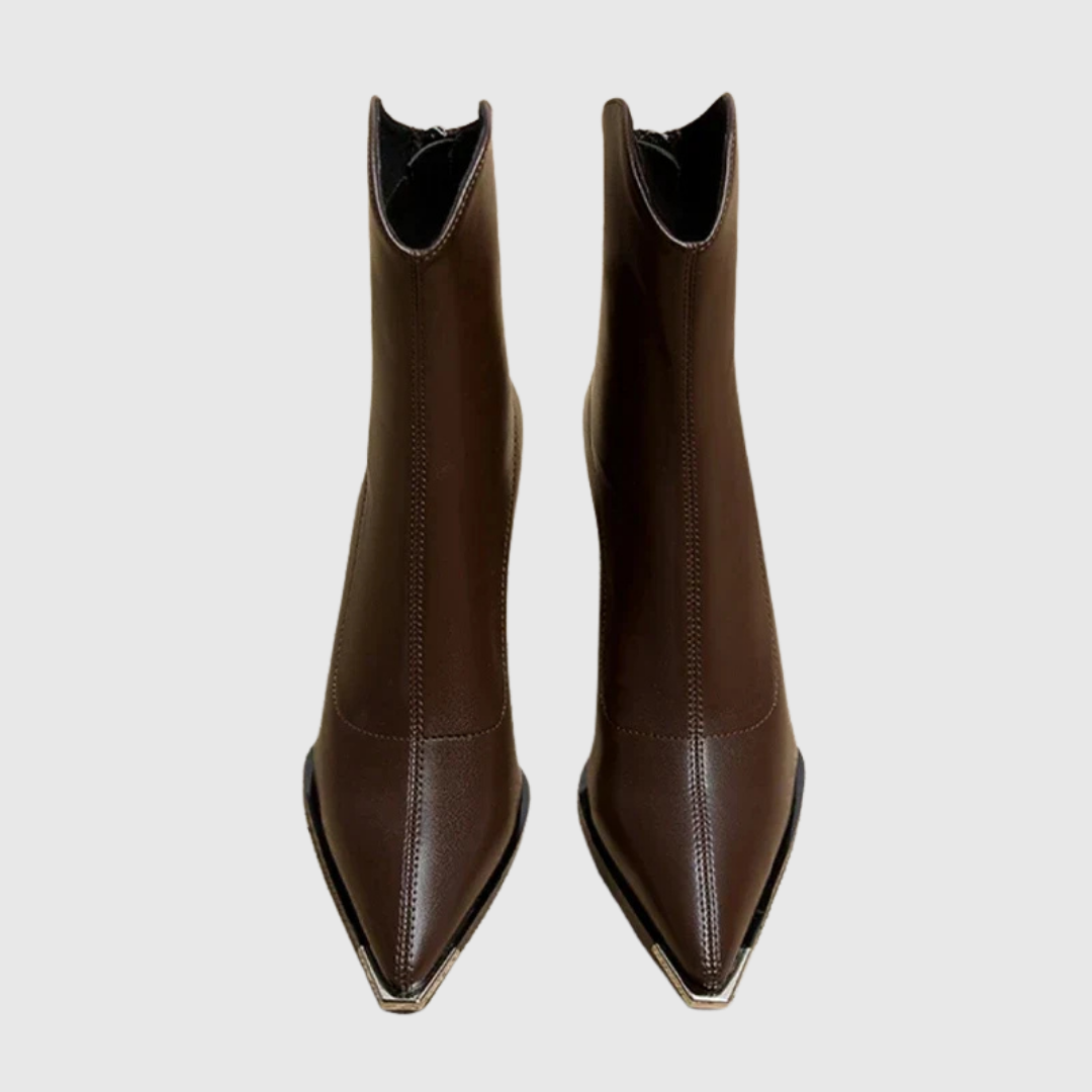 Relaxed fit pointed heels in brown, top-down front view