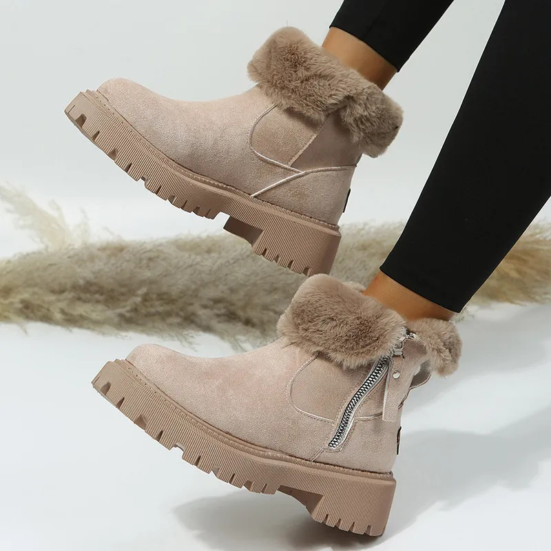 Noria winter boots in khaki, side view showing chunky treaded sole