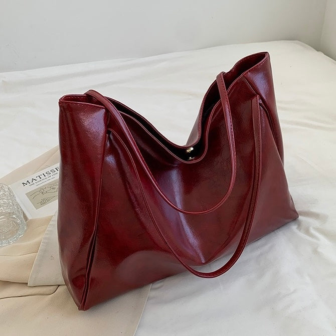 Odessa retro bag in burgundy, product view with open top