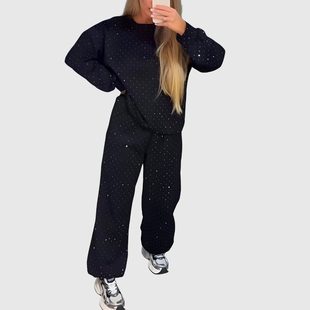 Sabine elegant diamond set in black, full-length front view