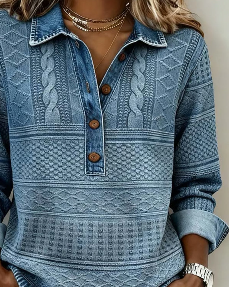 Loryn sweatshirt in blue, detail of denim-effect collar and wooden buttons