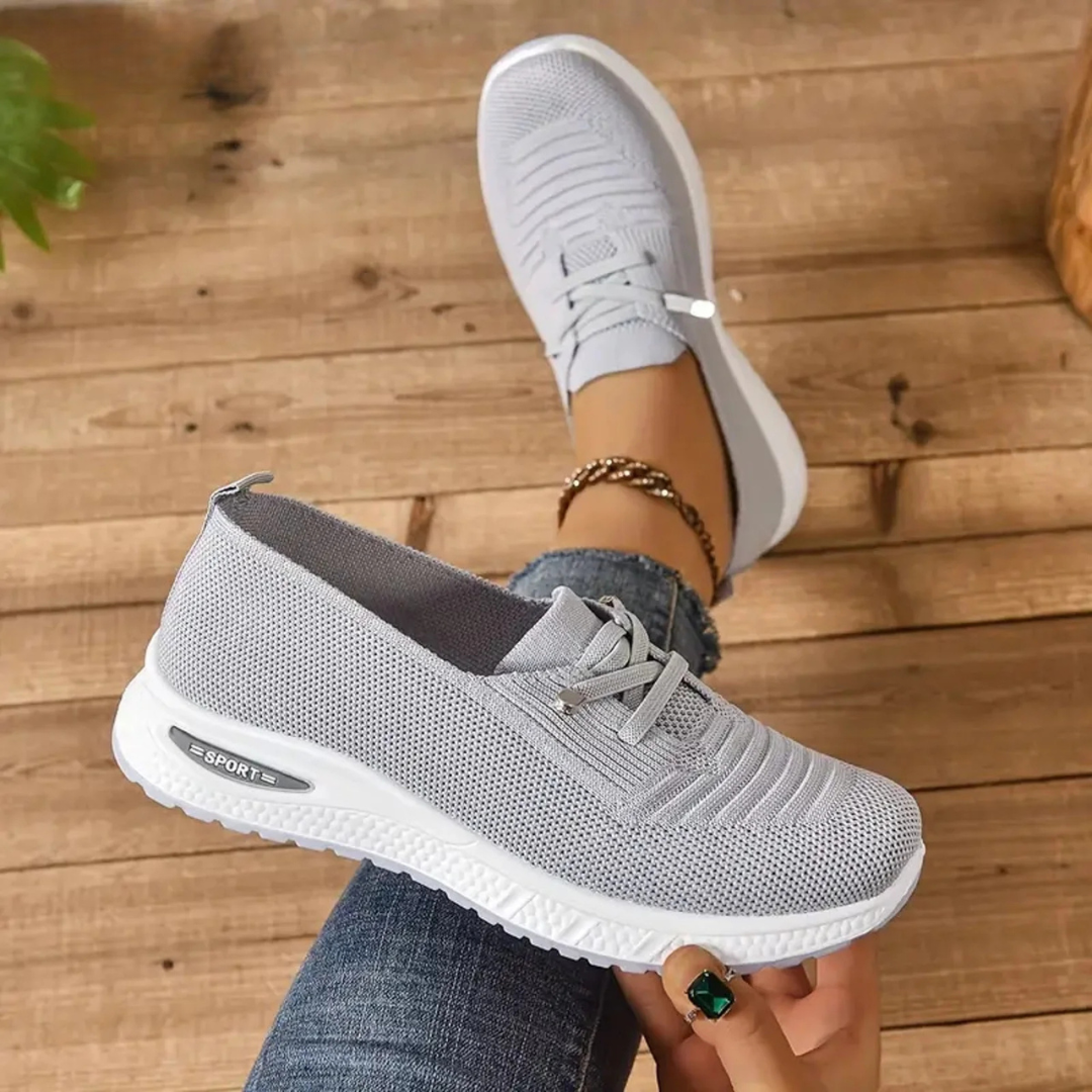 Raquel orthopedic comfort shoes in grey, side and sole view