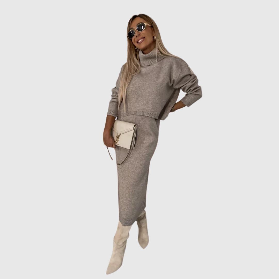 Anwen knit two-piece set in light grey, front view with chain bag