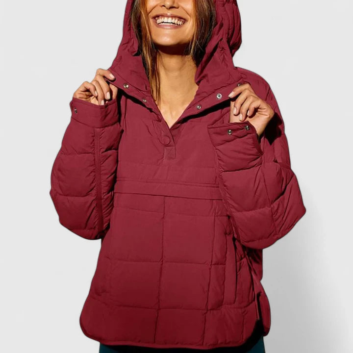 Saphina pullover jacket in claret, close-up of hood and front pouch pocket
