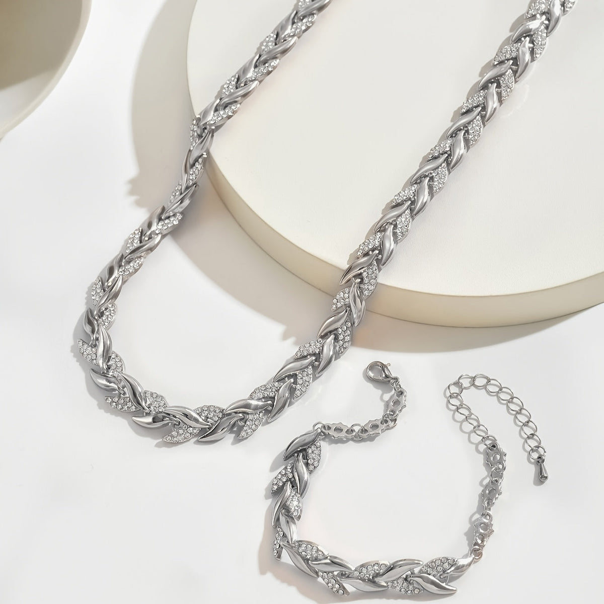 ELEGANT RHINESTONE FISH TAIL SET + FREE EARRINGS