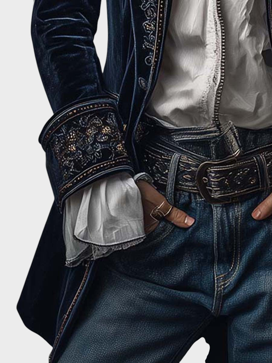 Nurie velvet blazer in navy blue, close-up of decorated turn-back cuff