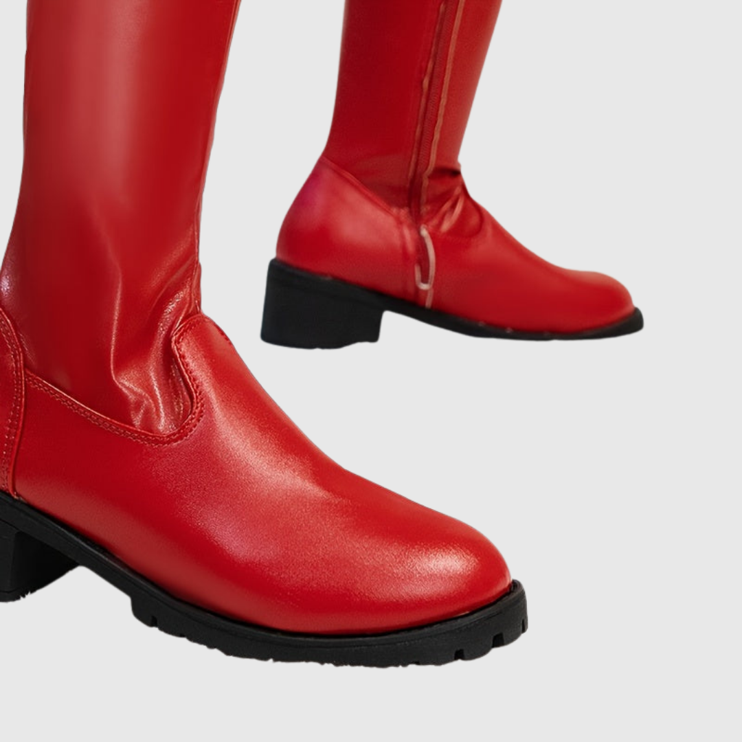 Fenisse thigh-high boots in red, close-up of block heel and toe