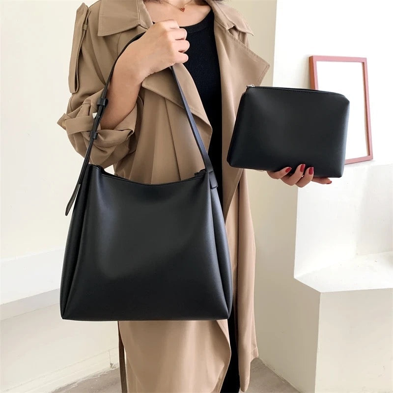 Delphine grand tote in black with matching zip pouch