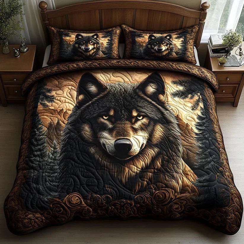 Woodland quilted bedding set with wolf design in black and amber