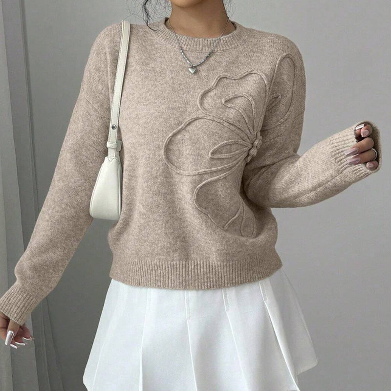 Sylvenna comfortable sweater in beige with floral contour detail, front view