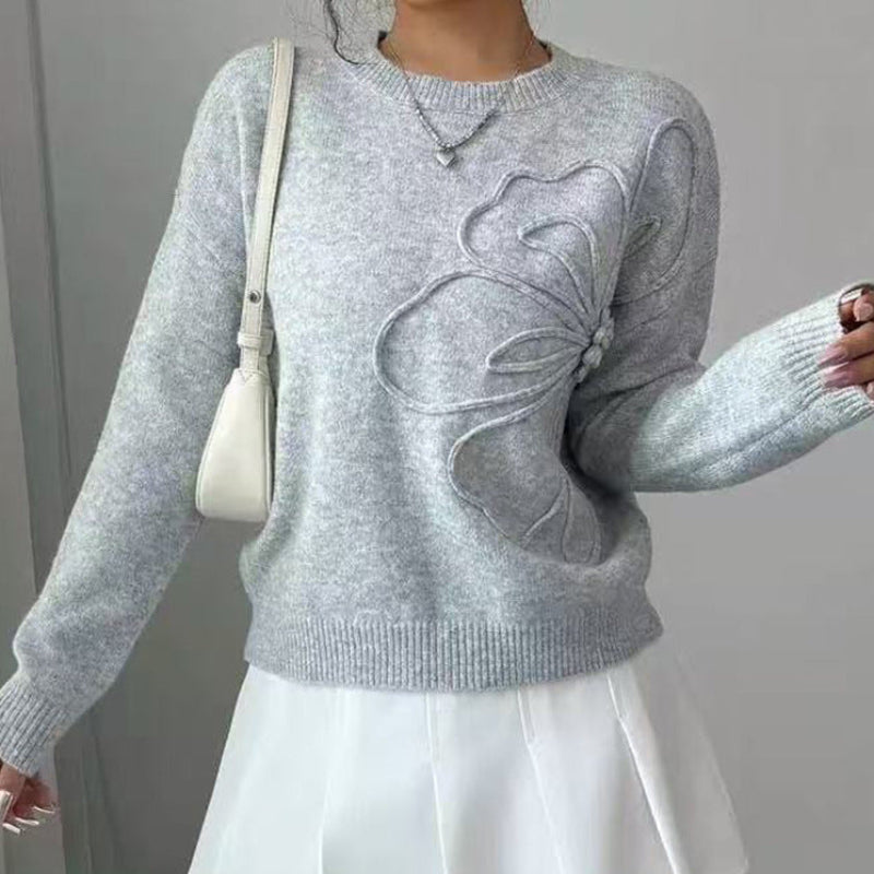 Sylvenna comfortable sweater in light grey, front view
