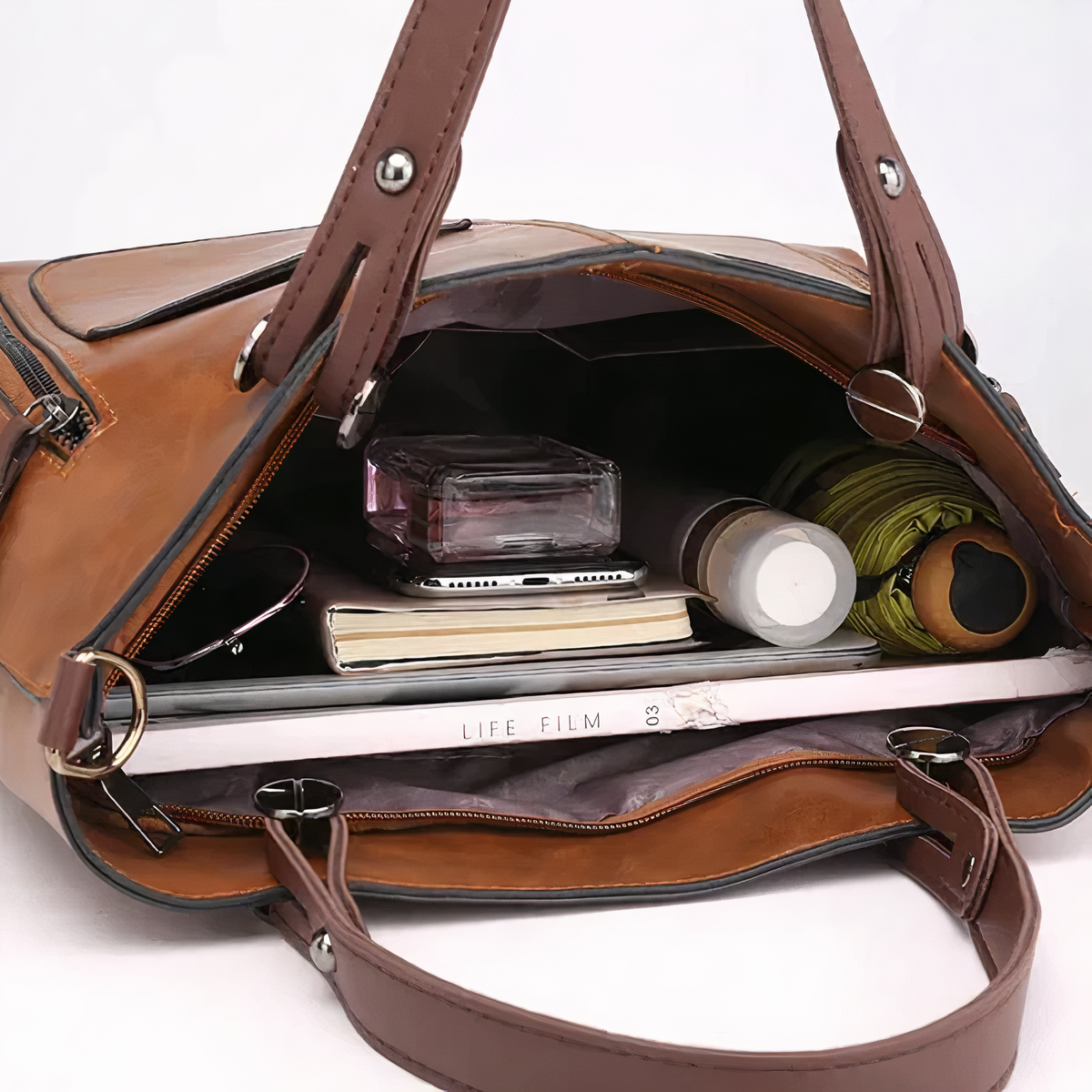 Maeva bag interior showing pockets and everyday essentials