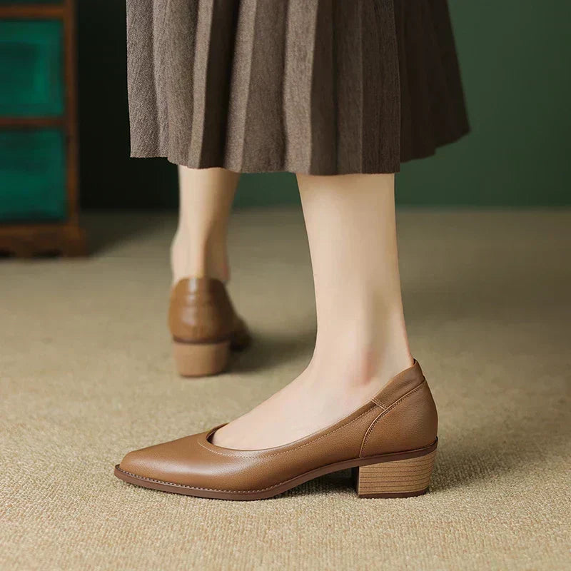 Michela mid-heeled shoes in brown, worn front view