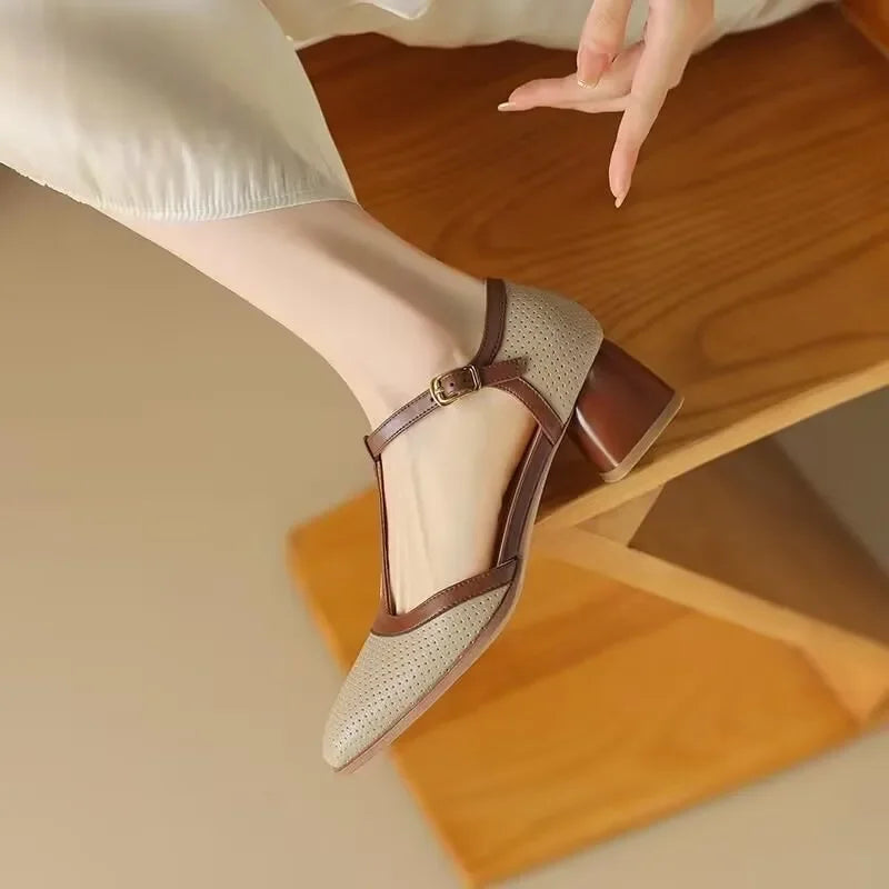 Genira mid-heel classic shoes in beige, close side view of T-strap buckle