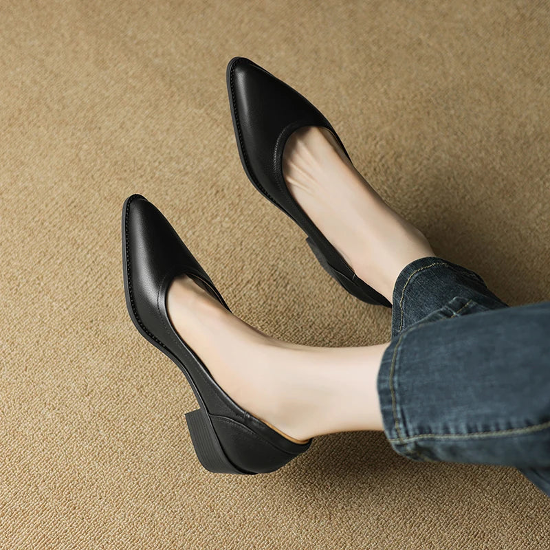 Michela mid-heeled shoes in black, worn with jeans