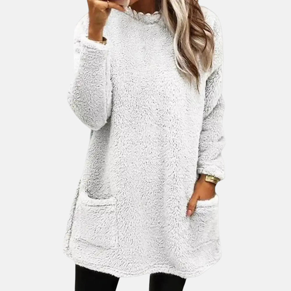 Emeris comfortable sweater in white, front view