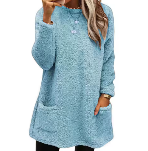 Odeline fleecy pullover in blue, front view with patch pockets
