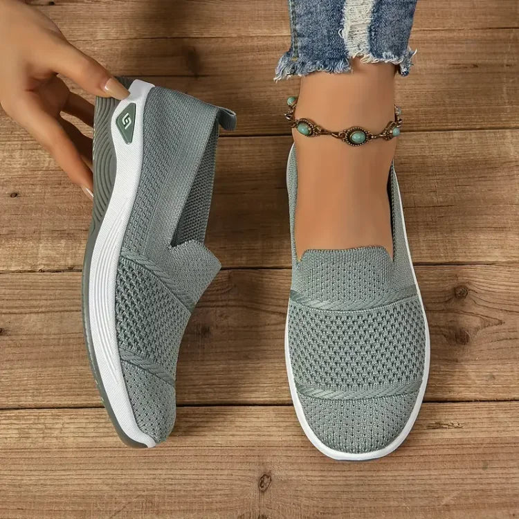 Azalea slip-on sneakers in green, close-up of sole and heel tab