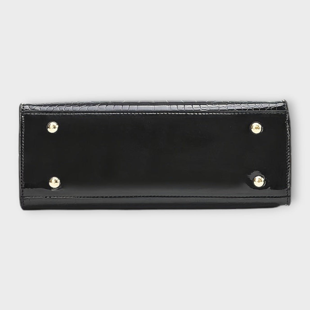 Maison Verdelle handbag in black, base view with metal feet