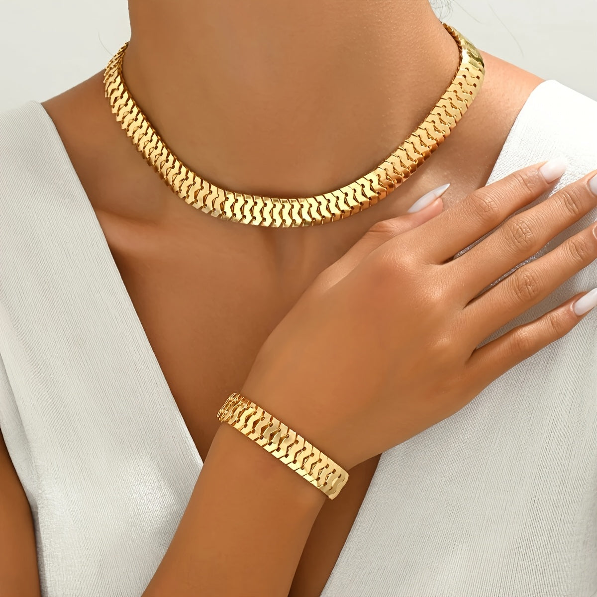SPRING & SUMMER NECKLACE SET – POLISHED METAL FINISH