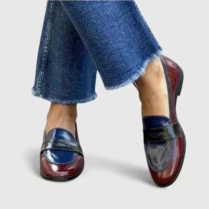 Francesca elegant loafers in bordeaux with blue, side view on model