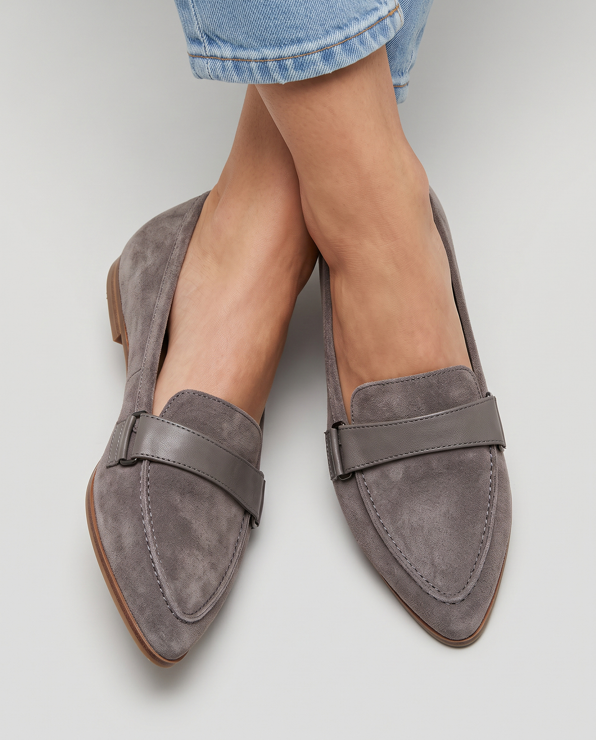 Pointed toe loafers in grey with leather vamp band, top view