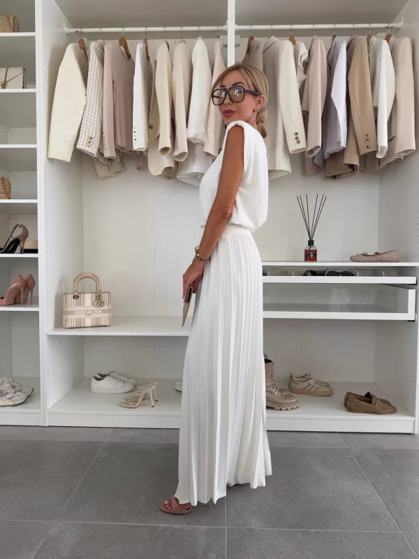 Marisella top and pants set in white, side view
