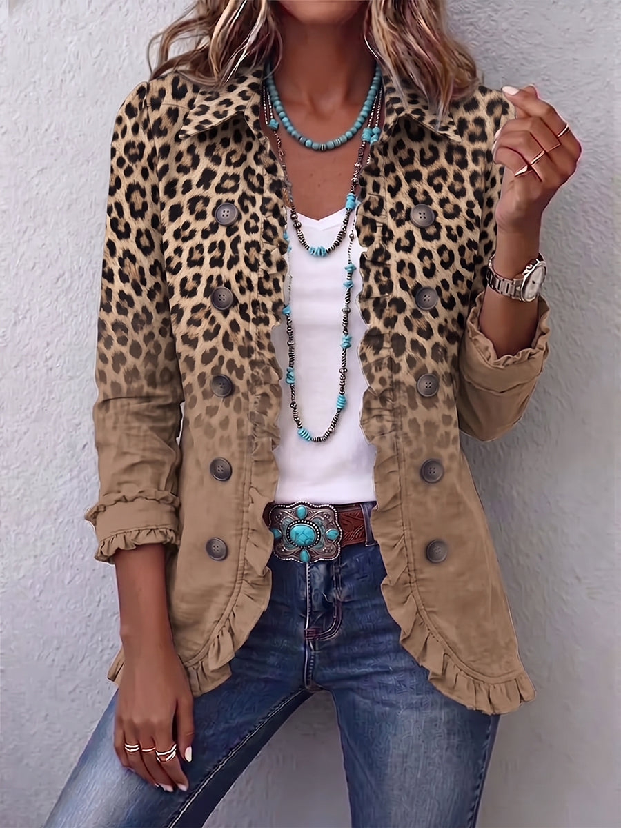 Ángeles ombre leopard jacket in tan, worn open over a white top with jeans